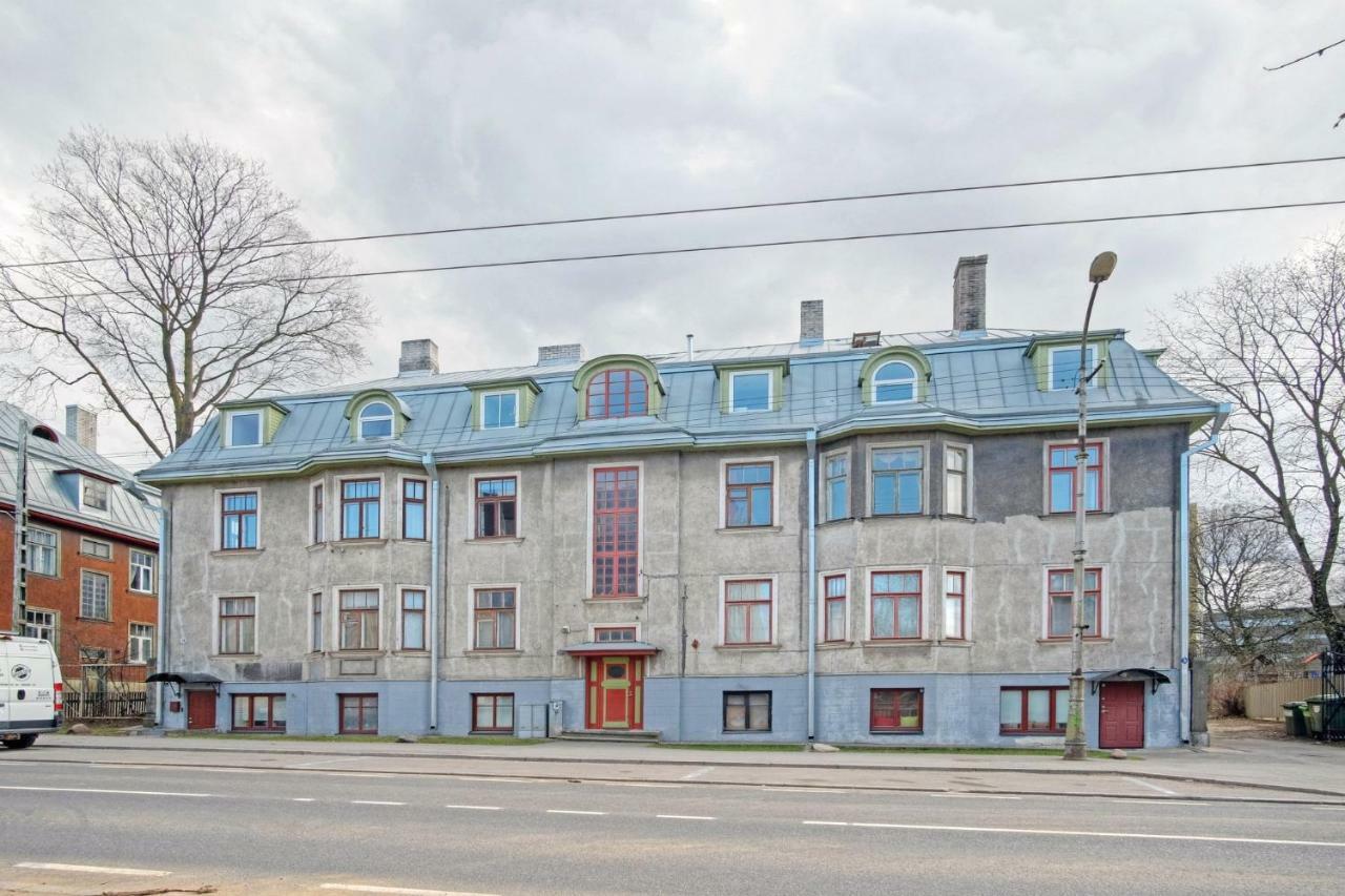 Studio On Tehnika 19 Tallinn Exterior photo